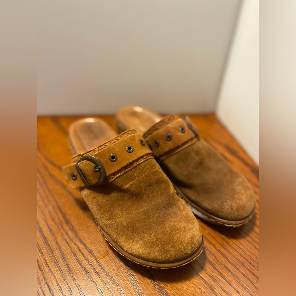 Born Suede Clogs - Picture 3 of 9